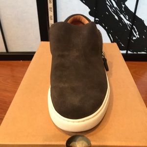 chestnut sneaker size 10(ID.OA)